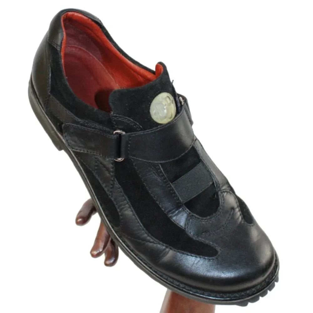 Donald Pliner Sports Black Leather Low Profile Chunky Lug Sole Hiker, Sze 8.5